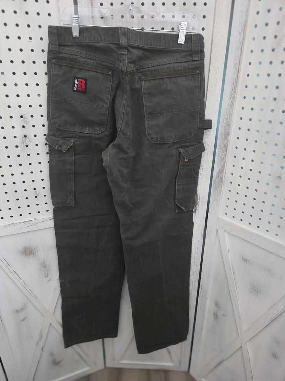Men's Wrangler Riggs Olive Green Cargo Pants - Durable Utility Style Size 32x36